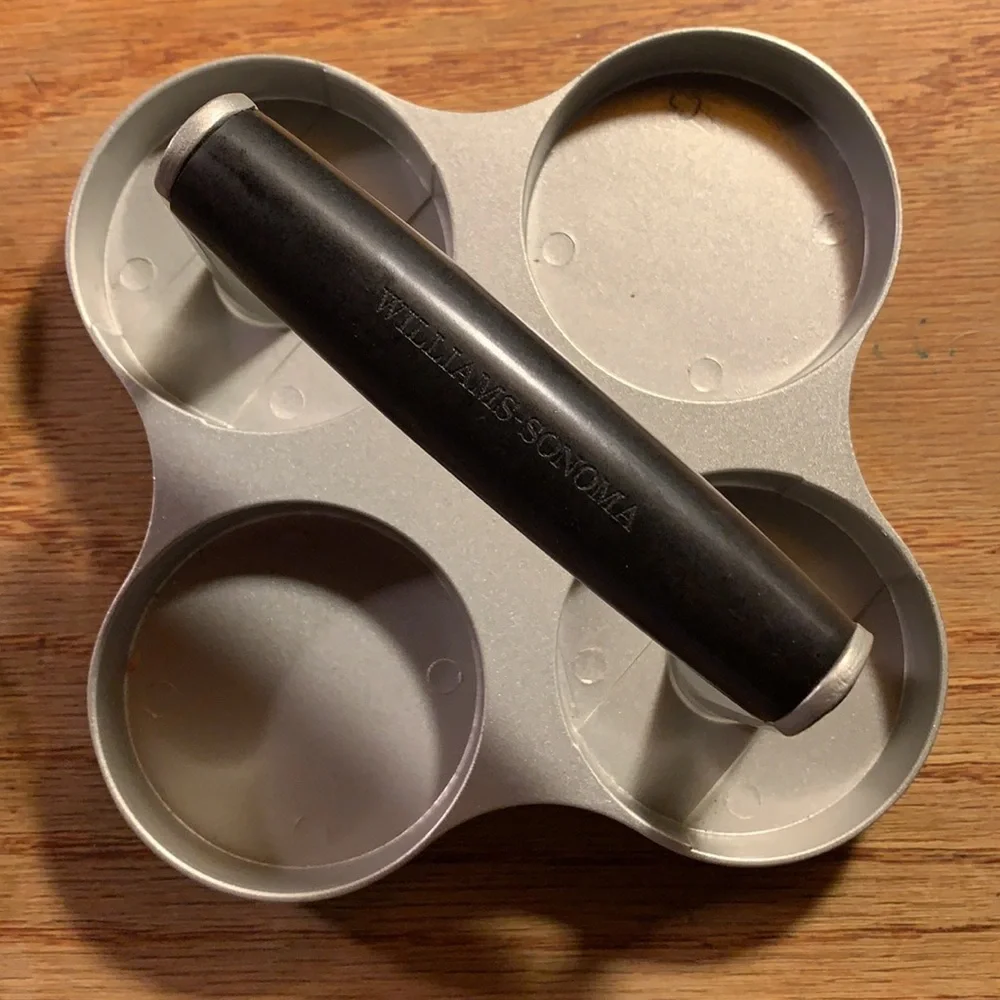 Williams-Sonoma mini 4 burgers/sliders press EUC